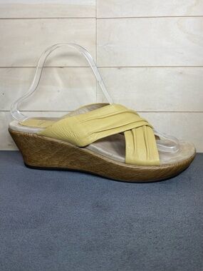 Dansko Sandi Sandals Yellow Leather Women's Size 10 Shoes EU40 Vintage Wedge